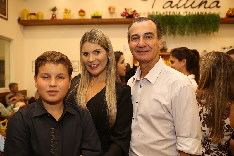  Guilherme Coutinho, Isabela Lima e Claudio Sales                   